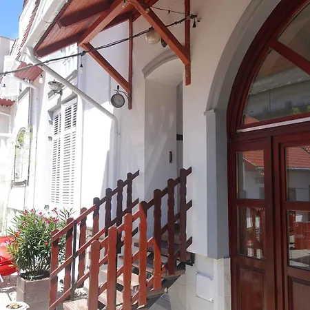 In - Balaton 51438 Apartamento *
